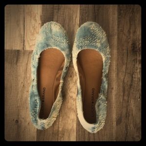 Lucky Brand Jean Styled Flats